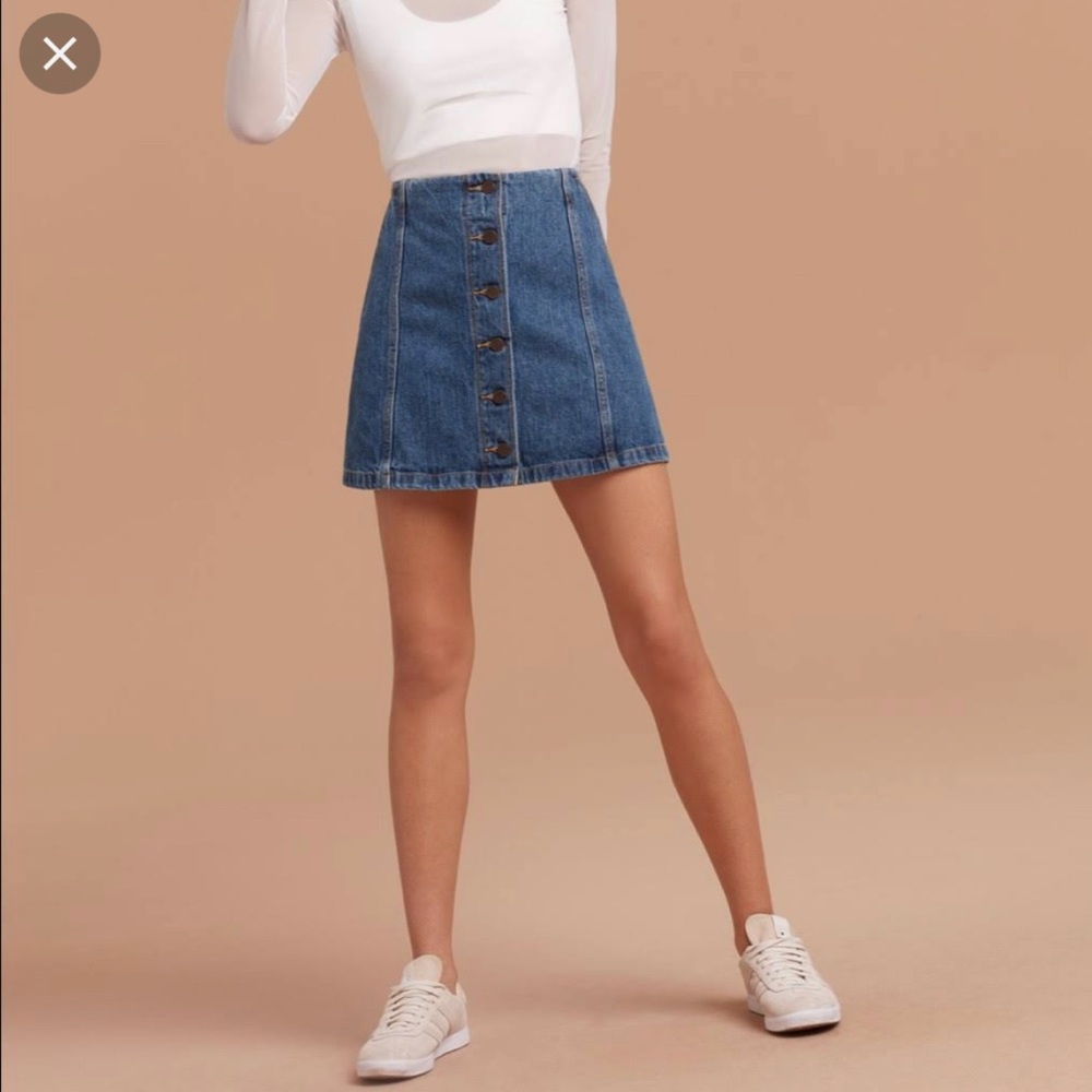 Aritzia (Wilfred free) denim skirt